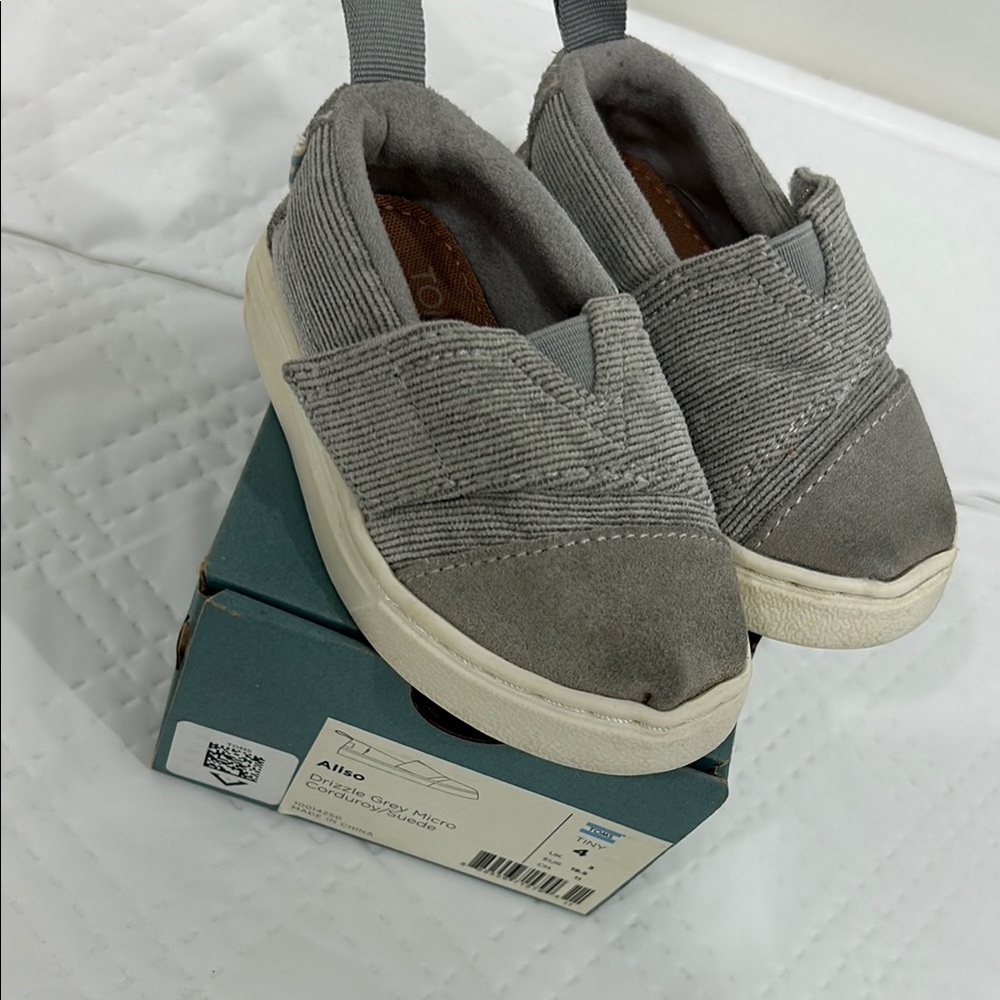 TOMS infant grey shoes